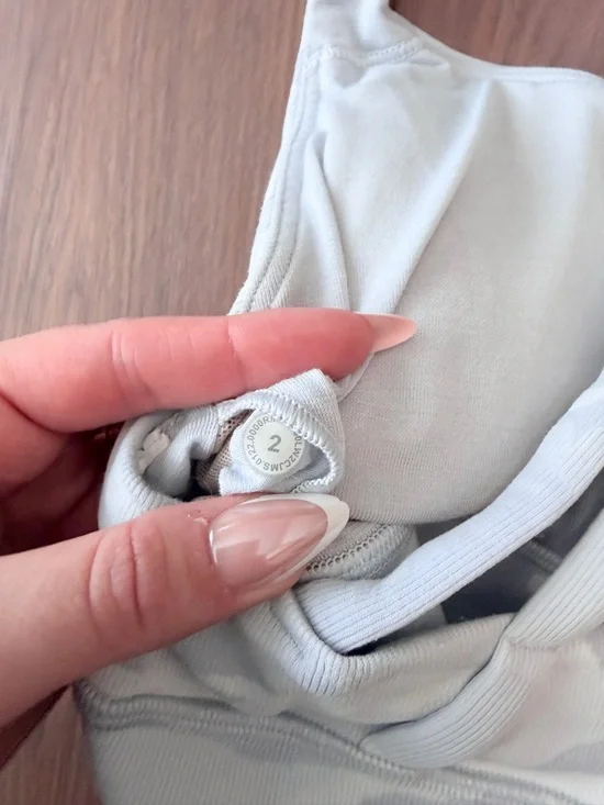 lululemon bra - Picture 3 of 3